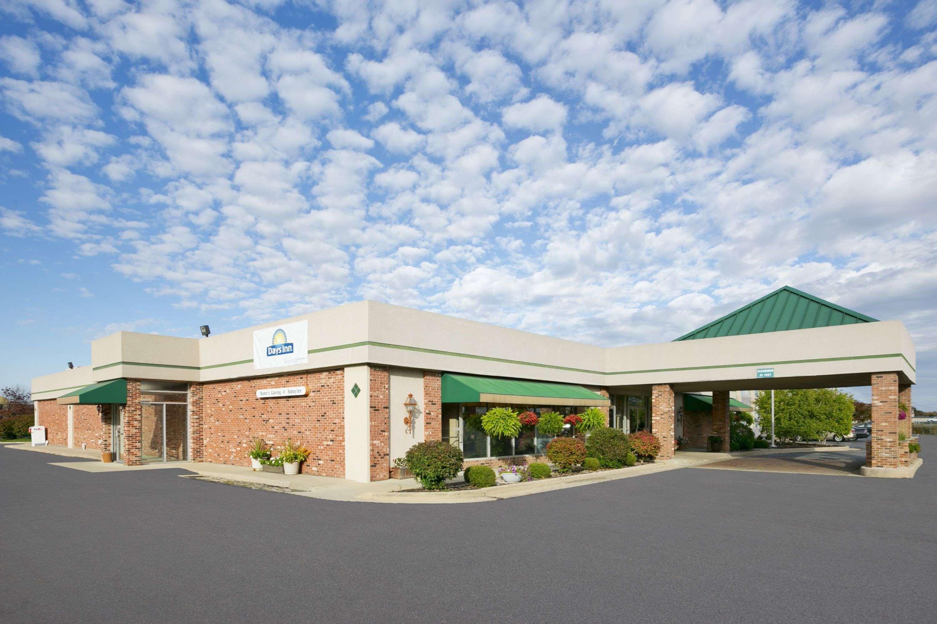 Days Inn By Wyndham Sidney Oh Exterior photo